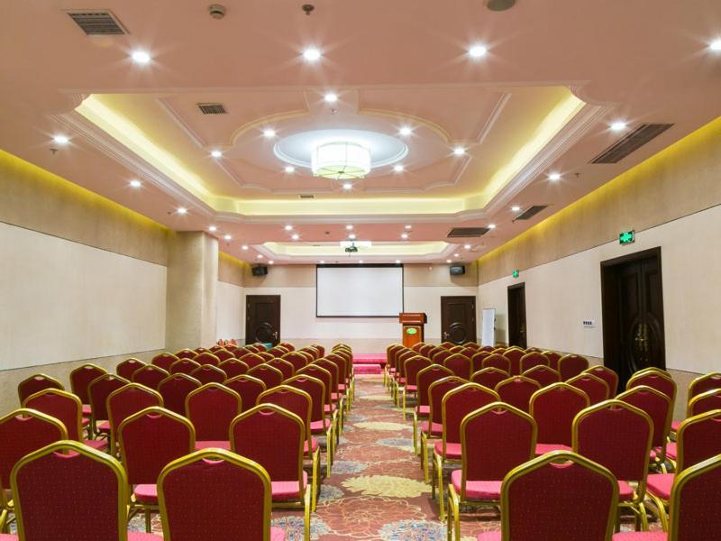 โรงแรมเวียนนา เซี่ยงไฮ้ ซงเจียง แฮปปี้ แวลเลย์ Songjiang ภายนอก รูปภาพ
